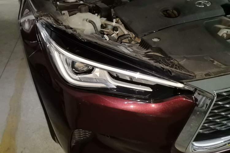 Used Infiniti QX50 2020 Revised Version 2.0T All-Wheel Drive Elite Edition Right Front Headlight