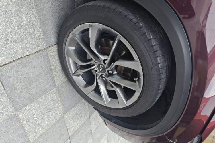 Used Infiniti QX50 2020 Revised Version 2.0T All-Wheel Drive Elite Edition Right Front Wheel Hub
