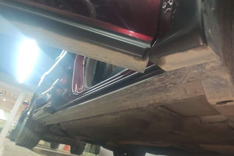 Used Infiniti QX50 2020 2.0T Two-Wheel Drive Fashion Edition Right Side Sill
