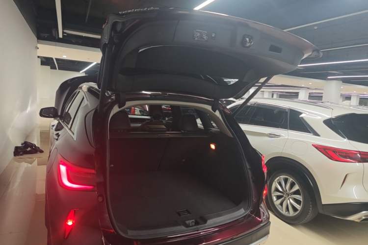 Used Infiniti QX50 2020 2.0T Two-Wheel Drive Fashion Edition Trunk