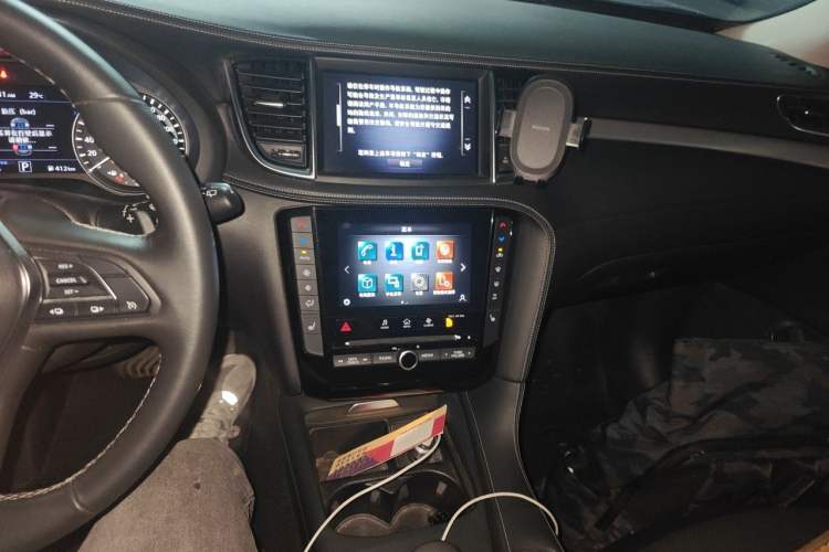 Used Infiniti QX50 2020 2.0T All-Wheel-Drive Elite Version Audio And AC Panel