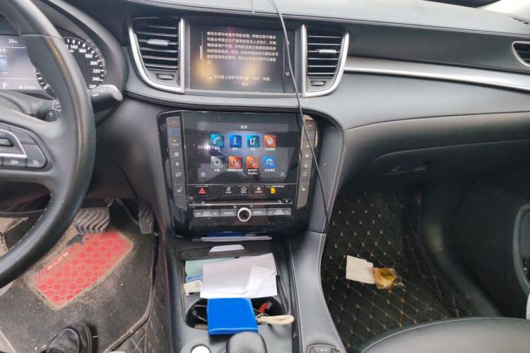 Used Infiniti QX50 2020 2.0T Two-Wheel Drive Fashion Edition Audio And AC Panel