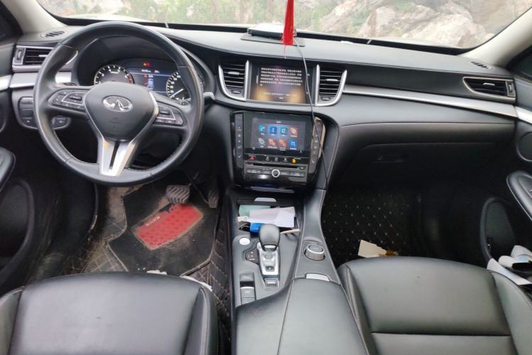 Used Infiniti QX50 2020 2.0T Two-Wheel Drive Fashion Edition Center Console