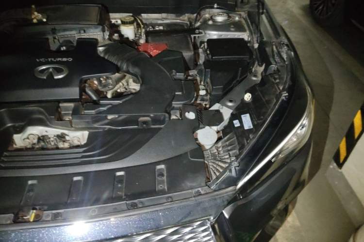 Used Infiniti QX50 2020 2.0T All-Wheel-Drive Elite Version Engine Bay Left