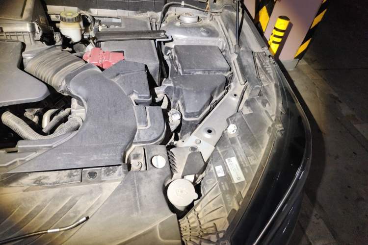 Used Infiniti QX50 2020 2.0T Two-Wheel Drive Fashion Edition Engine Bay Left