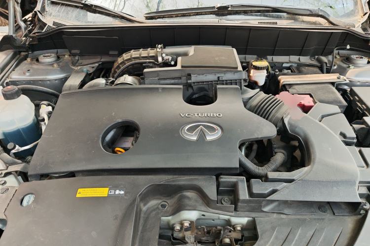 Used Infiniti QX50 2020 2.0T All-Wheel-Drive Elite Version Engine Bay