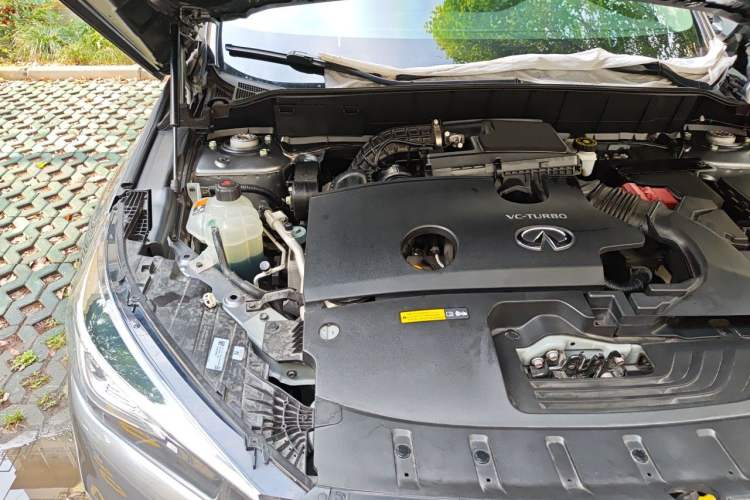 Used Infiniti QX50 2020 Revised Version 2.0T Four-Wheel Drive Smart Edition Engine Bay Right