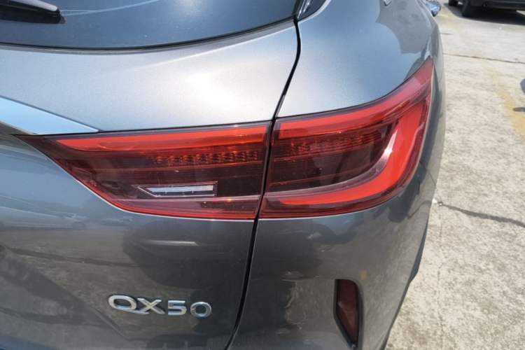 Used Infiniti QX50 2020 Revised Version 2.0T All-Wheel Drive Elite Edition Exterior 3