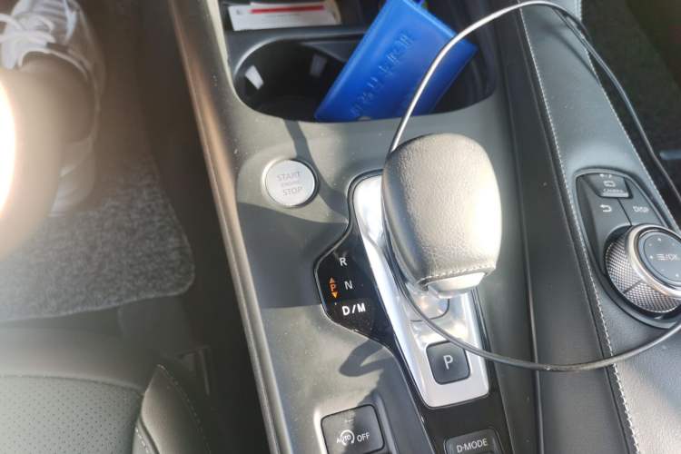 Used Infiniti QX50 2020 2.0T All-Wheel-Drive Elite Version Gear Lever