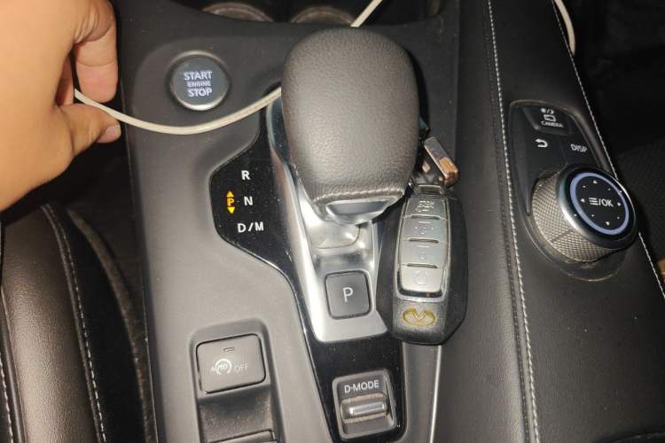 Used Infiniti QX50 2020 2.0T All-Wheel-Drive Elite Version Gear Lever