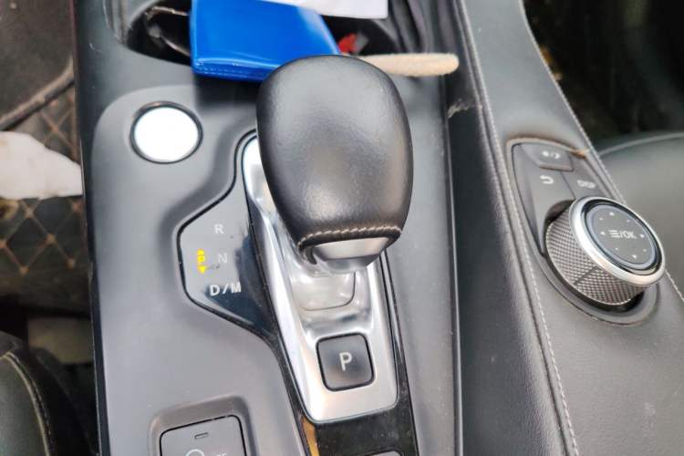 Used Infiniti QX50 2020 2.0T Two-Wheel Drive Fashion Edition Gear Lever