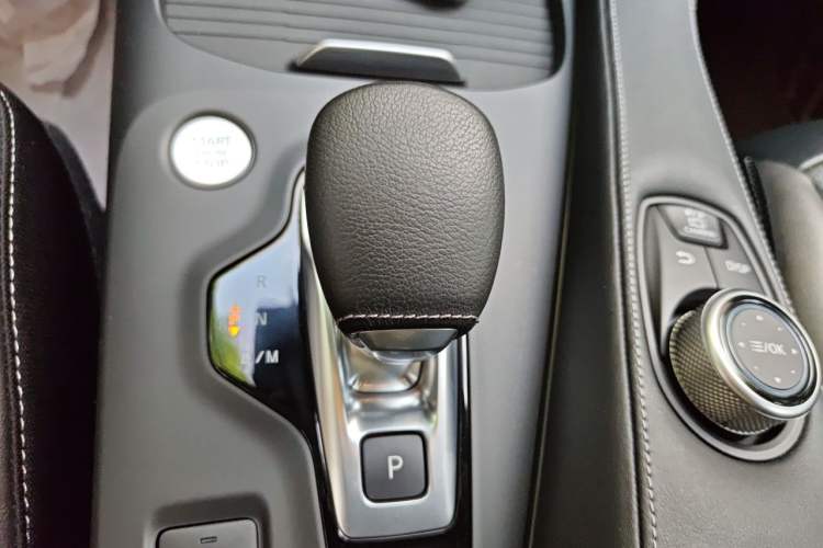 Used Infiniti QX50 2020 Revised Version 2.0T Four-Wheel Drive Smart Edition Gear Lever