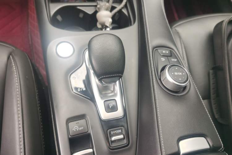 Used Infiniti QX50 2020 Revised Version 2.0T Two-Wheel Drive Fashion Edition Gear Lever