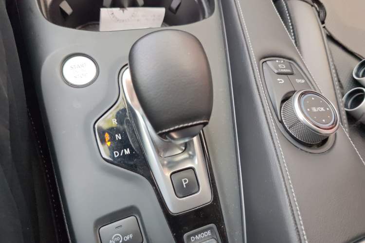 Used Infiniti QX50 2020 2.0T All-Wheel-Drive Elite Version Gear Lever