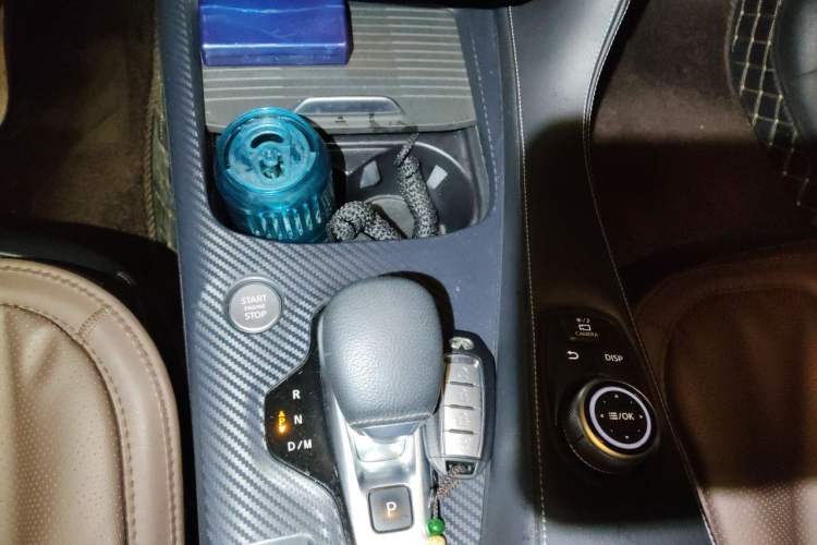 Used Infiniti QX50 2020 2.0T All-Wheel-Drive Elite Version Gear Lever