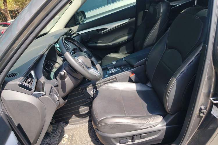 Used Infiniti QX50 2020 2.0T All-Wheel-Drive Elite Version Left Front Seat