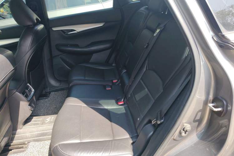 Used Infiniti QX50 2020 2.0T All-Wheel-Drive Elite Version Left Rear Seat