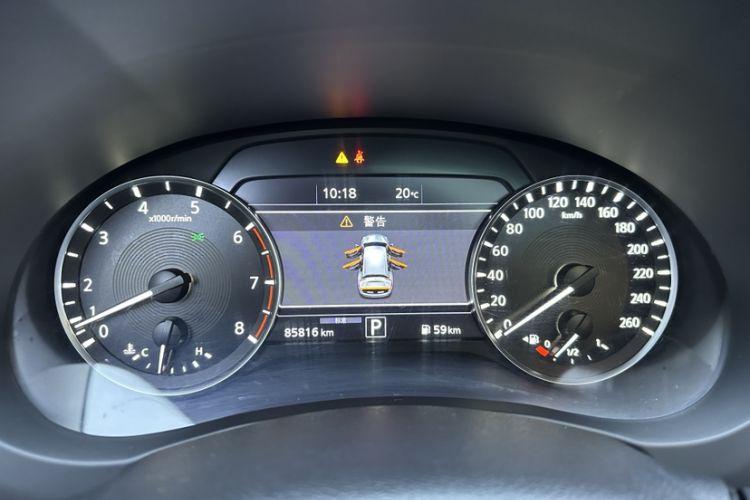 Used Infiniti QX50 2020 2.0T All-Wheel-Drive Elite Version Odometer Close Up