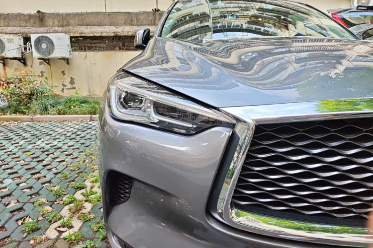 Used Infiniti QX50 2020 Revised Version 2.0T Four-Wheel Drive Smart Edition Right Front Headlight
