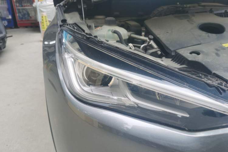 Used Infiniti QX50 2020 Revised Version 2.0T Two-Wheel Drive Fashion Edition Right Front Headlight