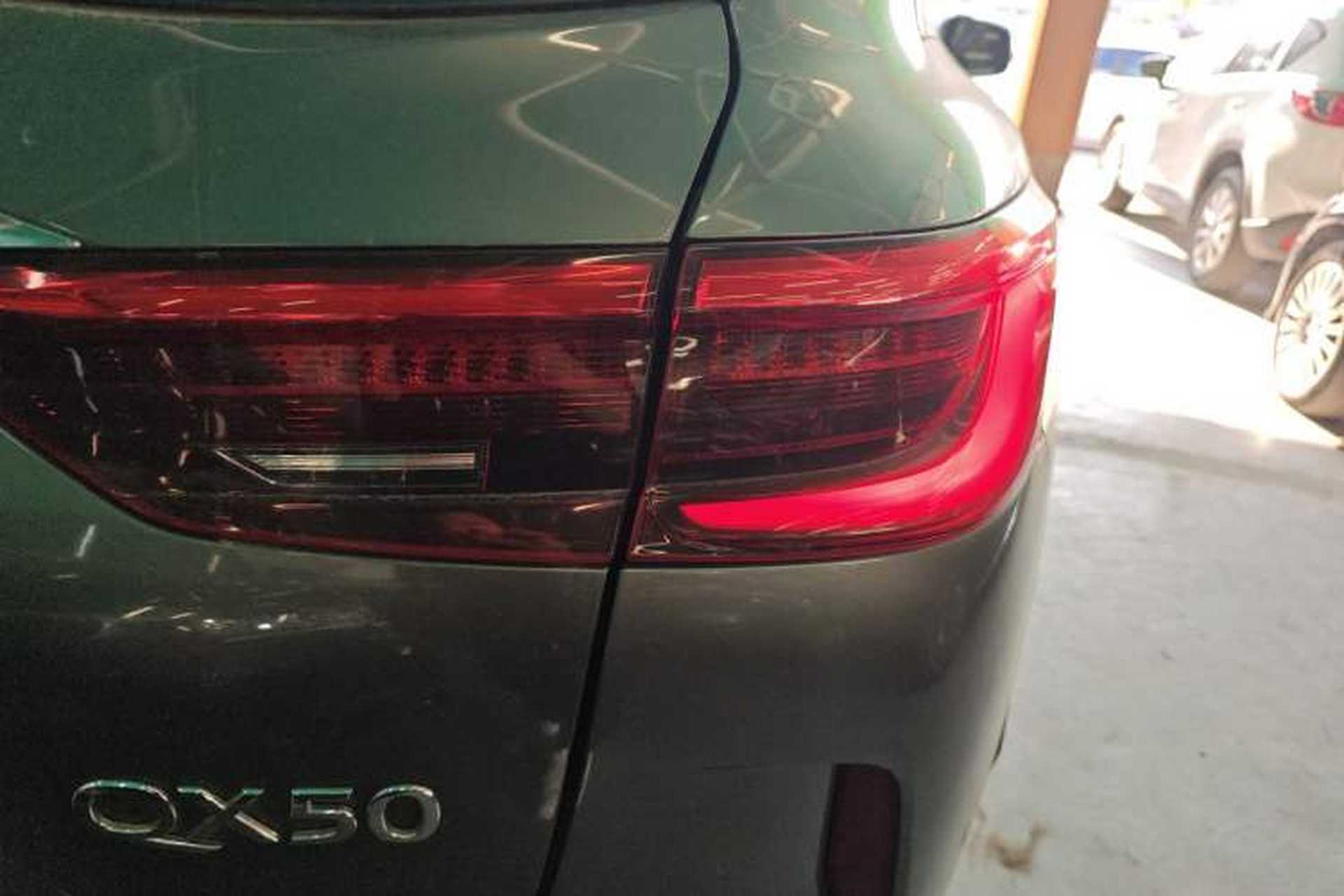 Used Infiniti QX50 2020 2.0T All-Wheel-Drive Elite Version Right Rear Taillight