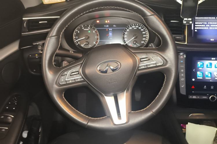 Used Infiniti QX50 2020 2.0T All-Wheel-Drive Elite Version Steering Wheel