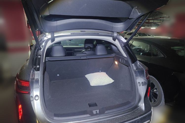 Used Infiniti QX50 2020 2.0T All-Wheel-Drive Elite Version Trunk