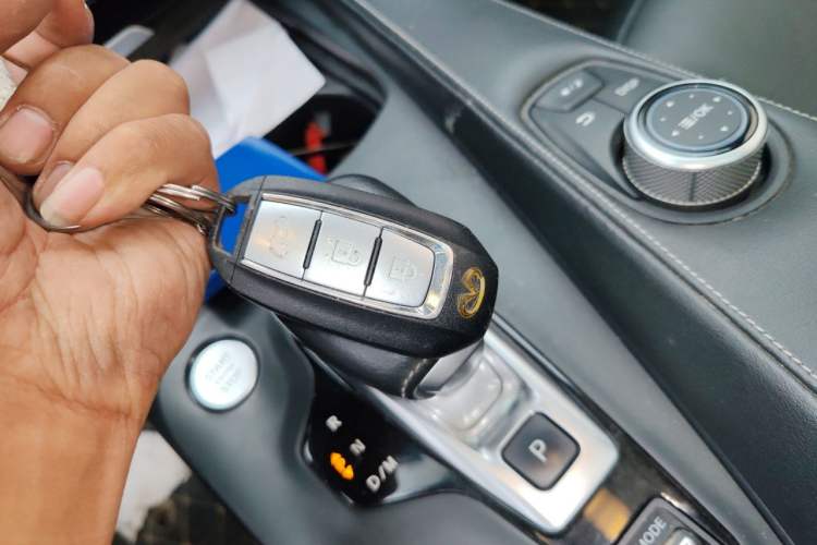 Used Infiniti QX50 2020 2.0T Two-Wheel Drive Fashion Edition Vehicle Key