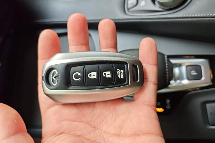 Used Infiniti QX50 2020 Revised Version 2.0T Four-Wheel Drive Smart Edition Vehicle Key