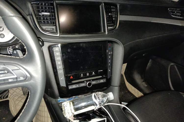 Used Infiniti QX50 2020 Revised Version 2.0T All-Wheel Drive Elite Edition Audio And AC Panel