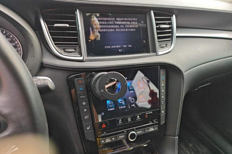 Used Infiniti QX50 2020 Revised Version 2.0T All-Wheel Drive Elite Edition Audio And AC Panel