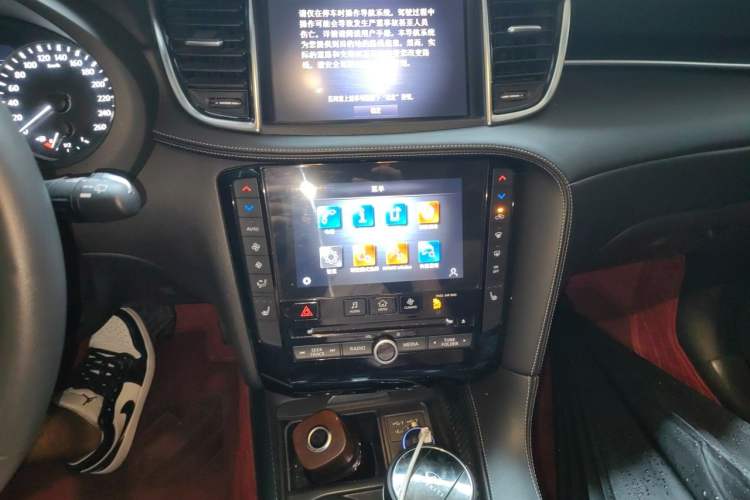 Used Infiniti QX50 2020 Revised Version 2.0T Two-Wheel Drive Fashion Edition Audio And AC Panel