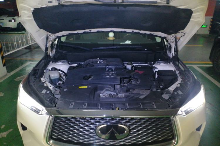Used Infiniti QX50 2020 Revised Version 2.0T All-Wheel Drive Navigation Edition Engine Bay