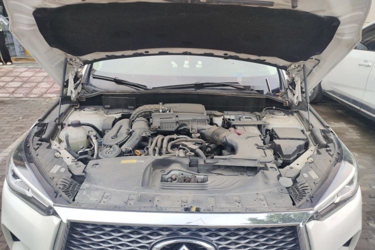 Used Infiniti QX50 2020 Revised Version 2.0T Two-Wheel Drive Elite Edition Engine Bay
