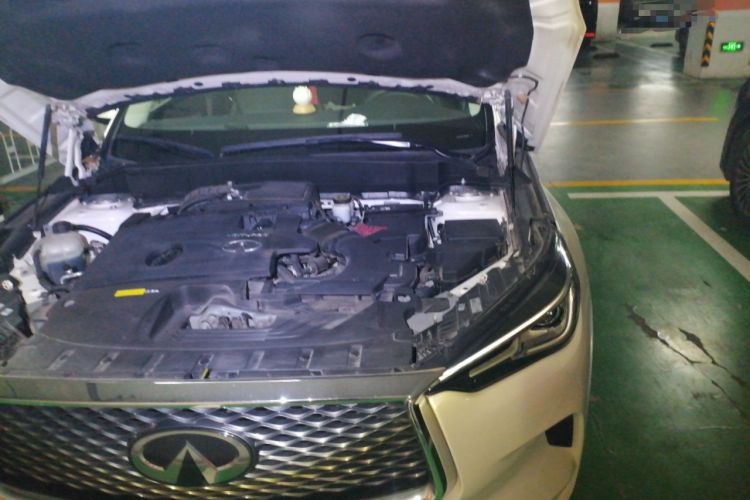 Used Infiniti QX50 2020 Revised Version 2.0T All-Wheel Drive Navigation Edition Engine Bay Left