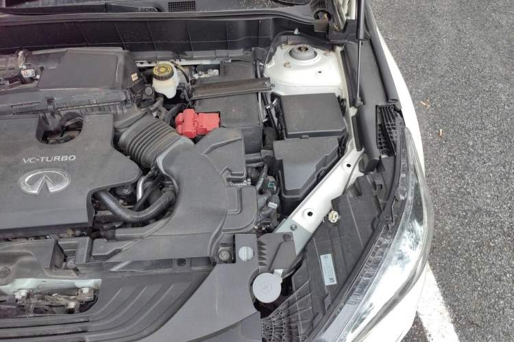 Used Infiniti QX50 2020 Revised Version 2.0T All-Wheel Drive Elite Edition Engine Bay Left