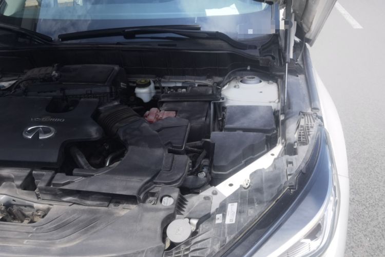 Used Infiniti QX50 2020 Revised Version 2.0T Two-Wheel Drive Fashion Edition Engine Bay Left