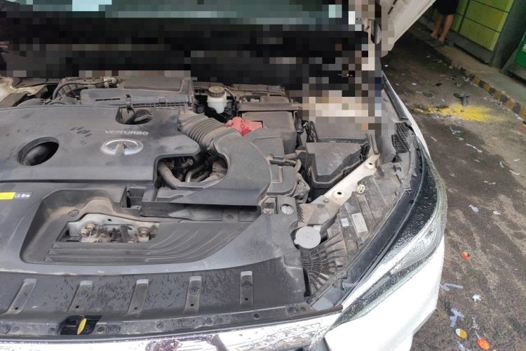 Used Infiniti QX50 2020 Revised Version 2.0T Two-Wheel Drive Fashion Edition Engine Bay Left