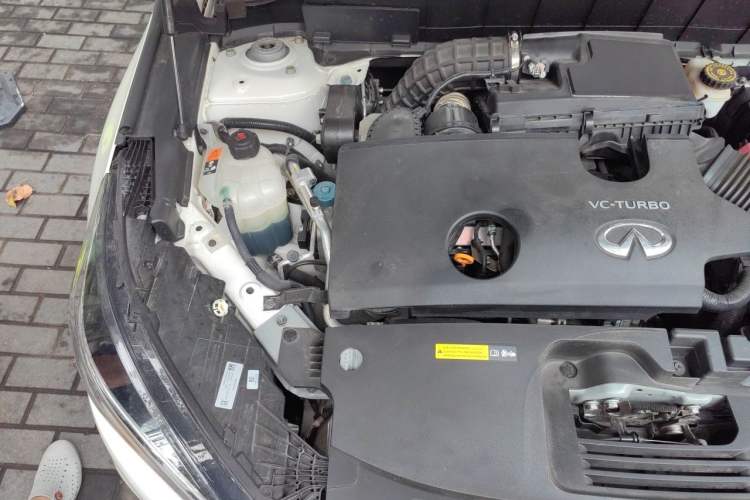 Used Infiniti QX50 2020 Revised Version 2.0T All-Wheel Drive Elite Edition Engine Bay Right