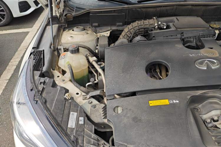 Used Infiniti QX50 2020 Revised Version 2.0T All-Wheel Drive Elite Edition Engine Bay Right