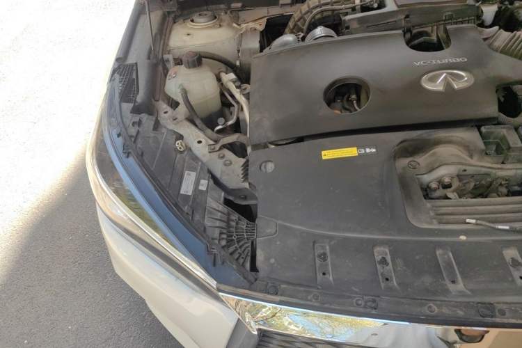 Used Infiniti QX50 2020 Revised Version 2.0T Two-Wheel Drive Fashion Edition Engine Bay Right