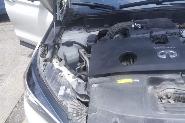 Used Infiniti QX50 2020 Revised Version 2.0T Two-Wheel Drive Fashion Edition Engine Bay Right
