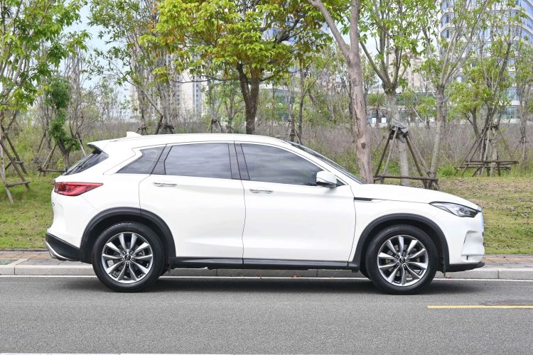 Used Infiniti QX50 2020 2.0T All-Wheel-Drive Elite Version Exterior 4
