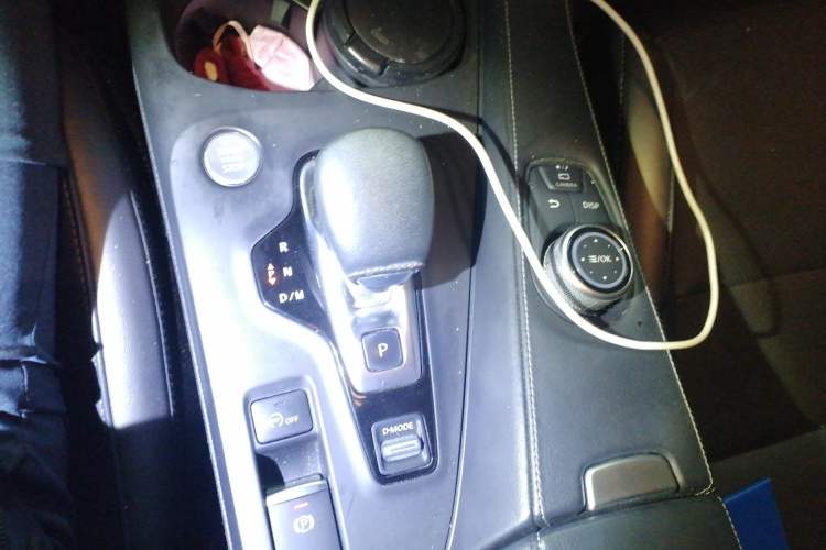 Used Infiniti QX50 2020 Revised Version 2.0T All-Wheel Drive Navigation Edition Gear Lever