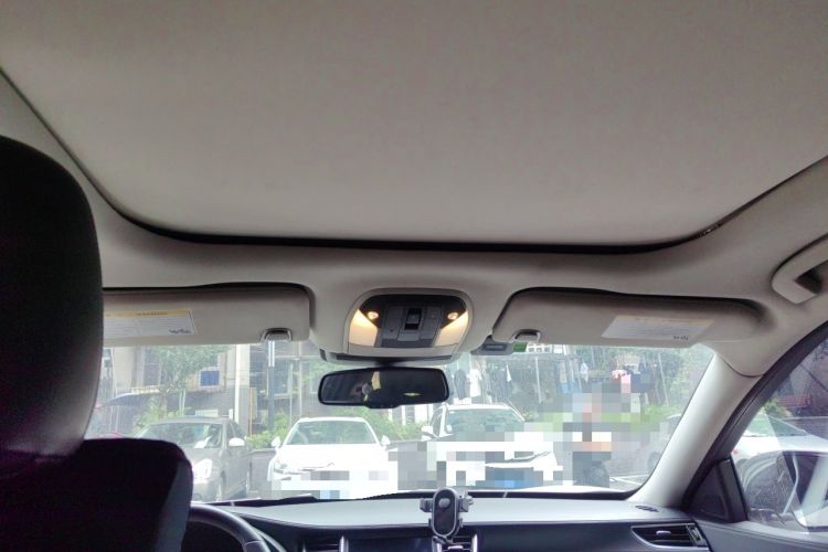 Used Infiniti QX50 2020 2.0T All-Wheel-Drive Elite Version Headliner