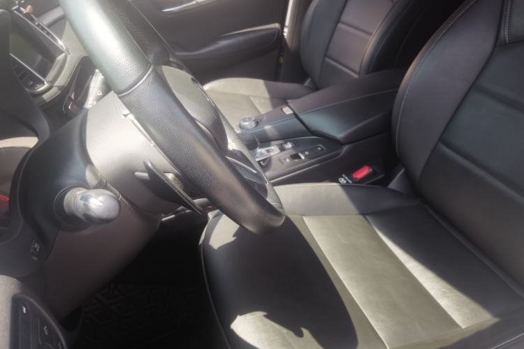 Used Infiniti QX50 2020 Revised Version 2.0T Two-Wheel Drive Fashion Edition Left Front Seat