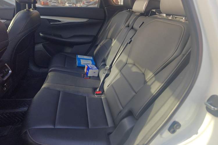 Used Infiniti QX50 2020 Revised Version 2.0T Two-Wheel Drive Fashion Edition Left Rear Seat