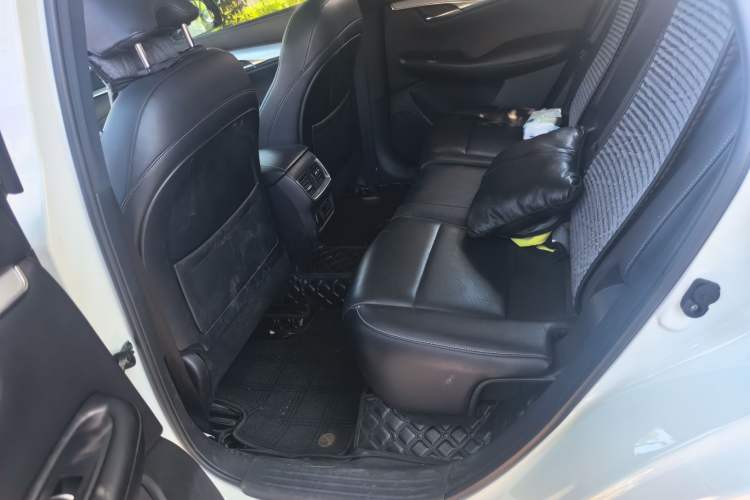 Used Infiniti QX50 2020 Revised Version 2.0T All-Wheel Drive Elite Edition Left Rear Seat