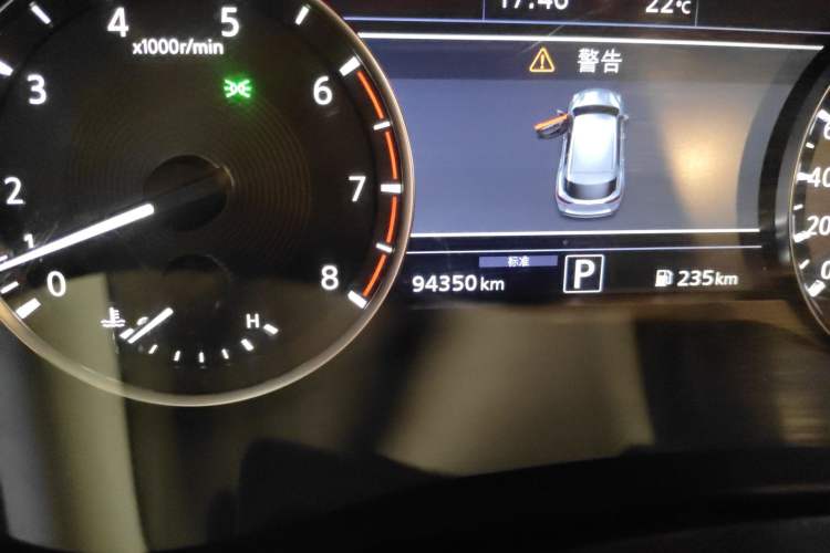 Used Infiniti QX50 2020 2.0T All-Wheel-Drive Elite Version Odometer Close Up
