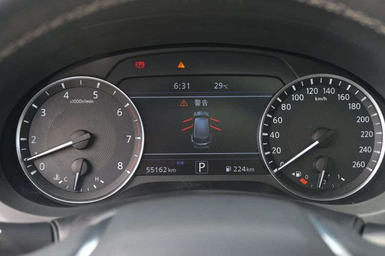 Used Infiniti QX50 2020 2.0T All-Wheel-Drive Elite Version Odometer Close Up